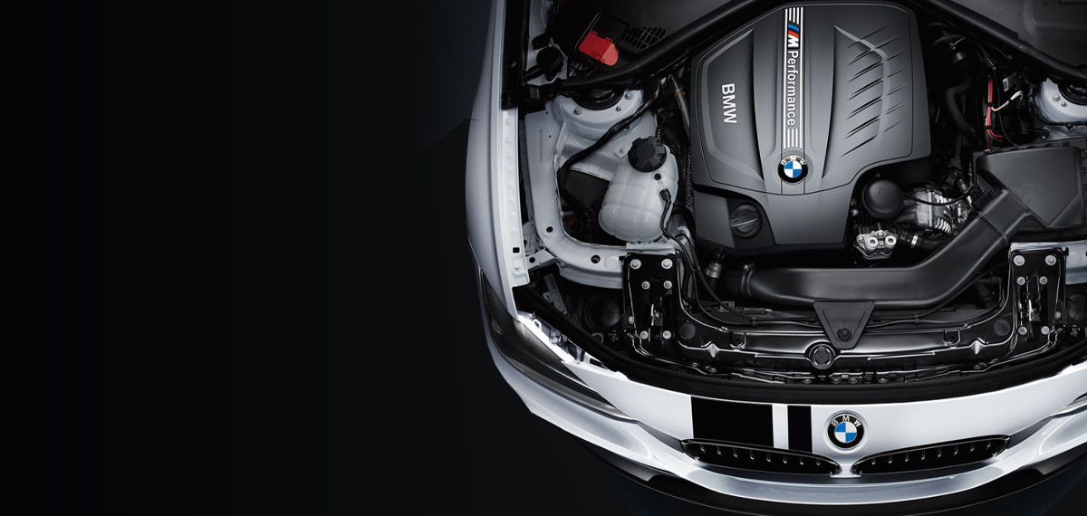 BMW M PERFORMANCE
Ob Aerodynamik, Cockpit oder Fahrwerk

Mit dem BMW M Performance Zubehör wird es sportlich. Motorsportlich